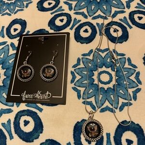 Officially licensed US Navy necklace and earrings. Snake chain and french wire.